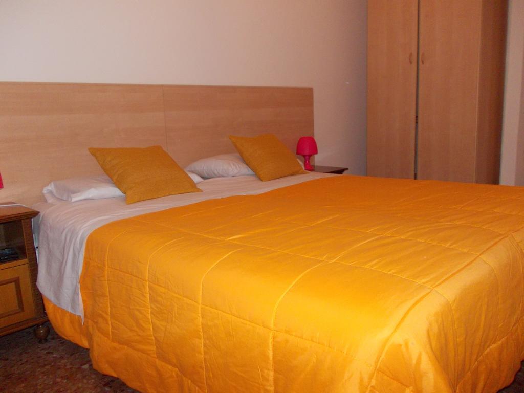 Travellers Lodge Bed & Rooms 트레비소 객실 사진