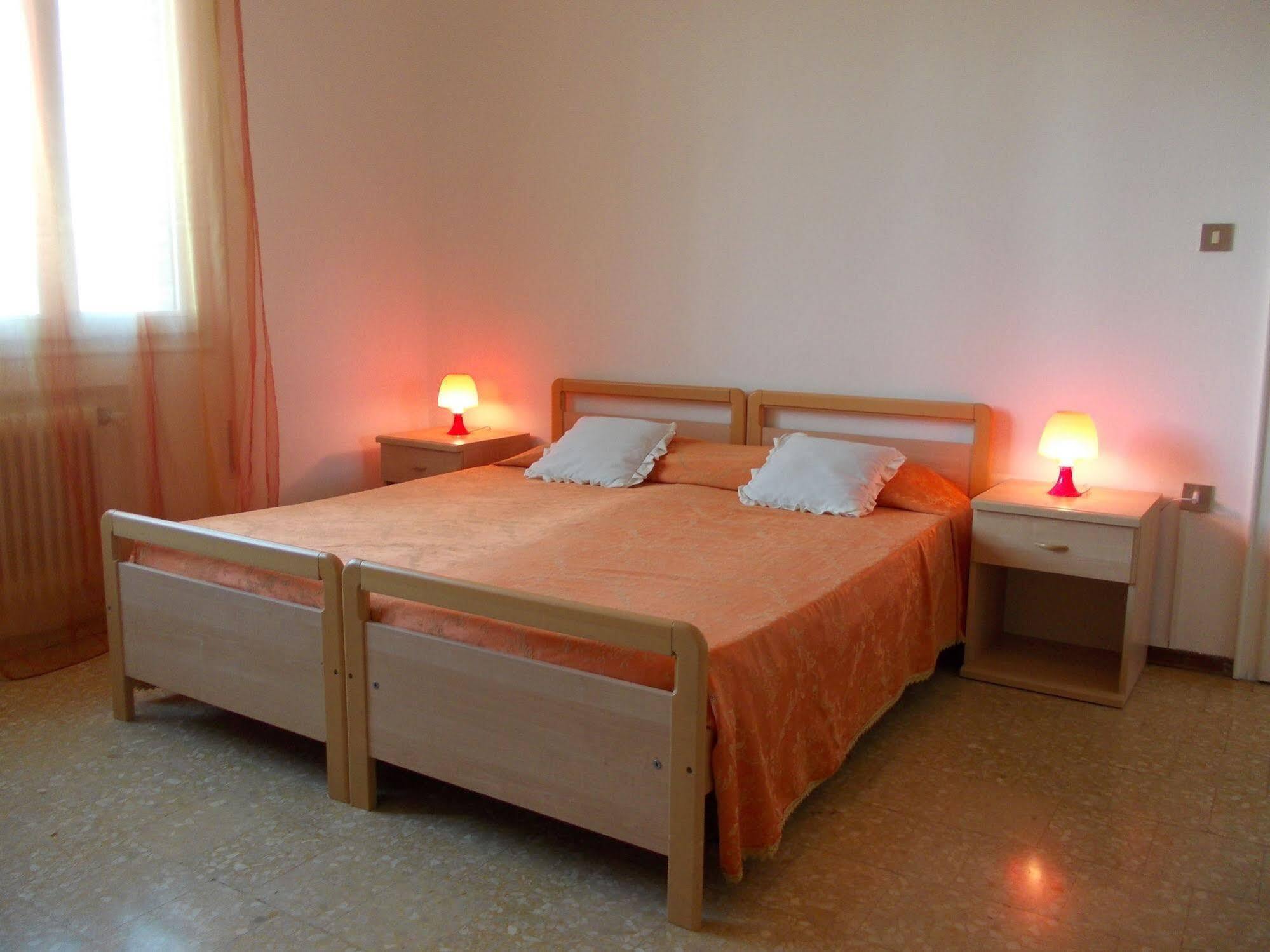 Travellers Lodge Bed & Rooms 트레비소 외부 사진
