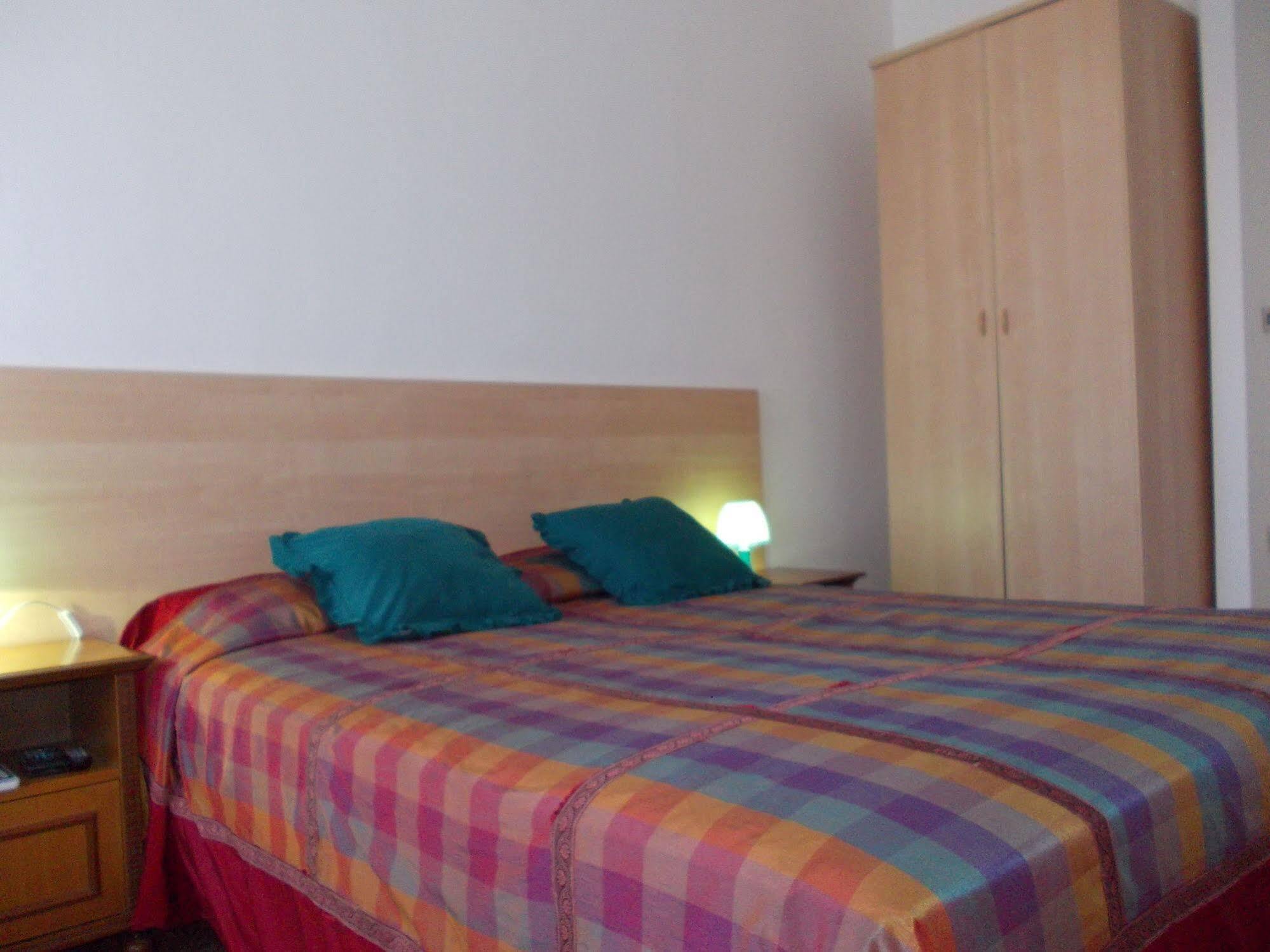 Travellers Lodge Bed & Rooms 트레비소 외부 사진